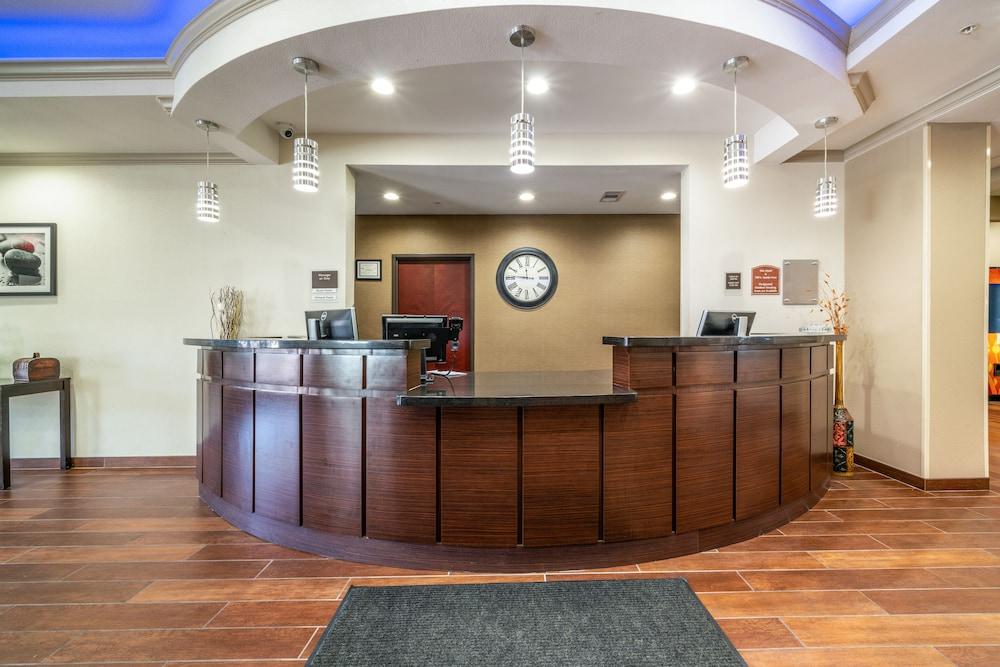 Hotel Restwell & I-45 North Westfield