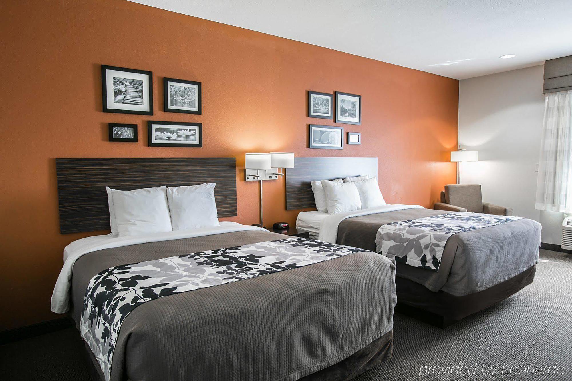 Restwell & I-45 North 3* Westfield