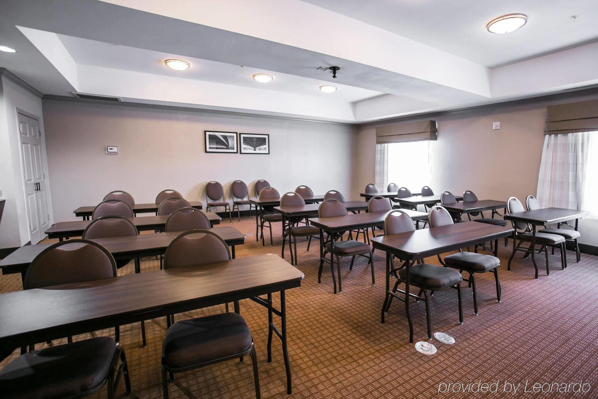 Hotel Restwell & I-45 North Westfield