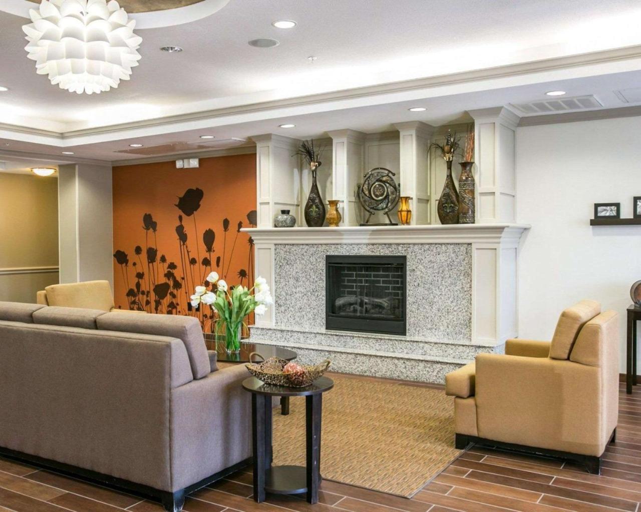Restwell & I-45 North Hotel Westfield